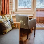 Hotel Roesslhof 4*