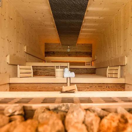 Отель Roesslhof Рамзау