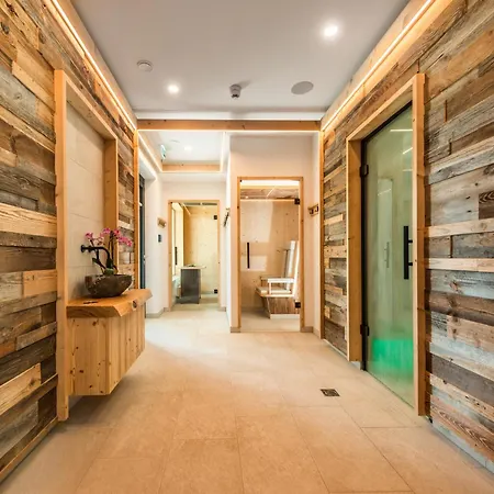 Отель Roesslhof Рамзау