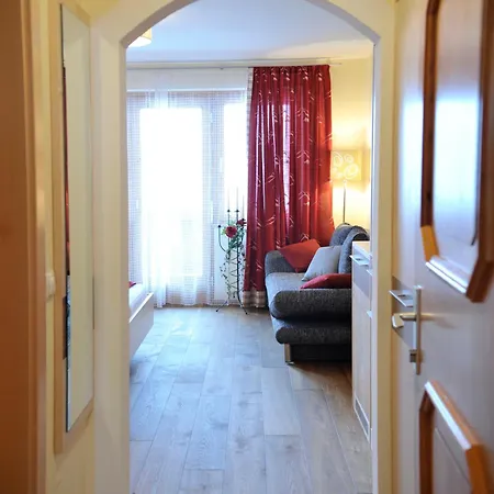 Roesslhof Отель