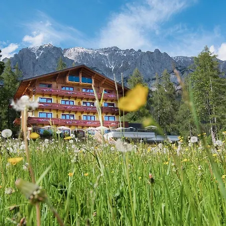 Hotel Roesslhof
