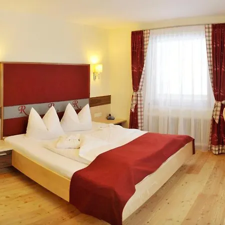 Roesslhof Отель Рамзау