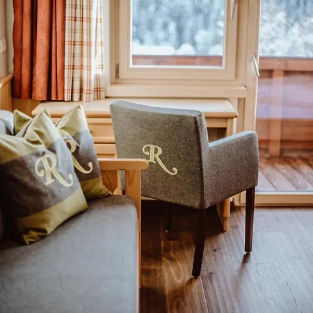 Отель Roesslhof 4*