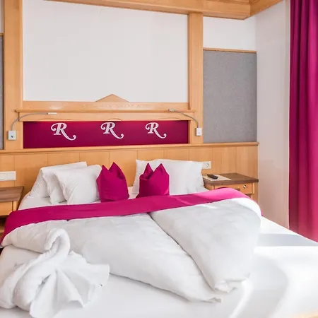 Отель Roesslhof 4*